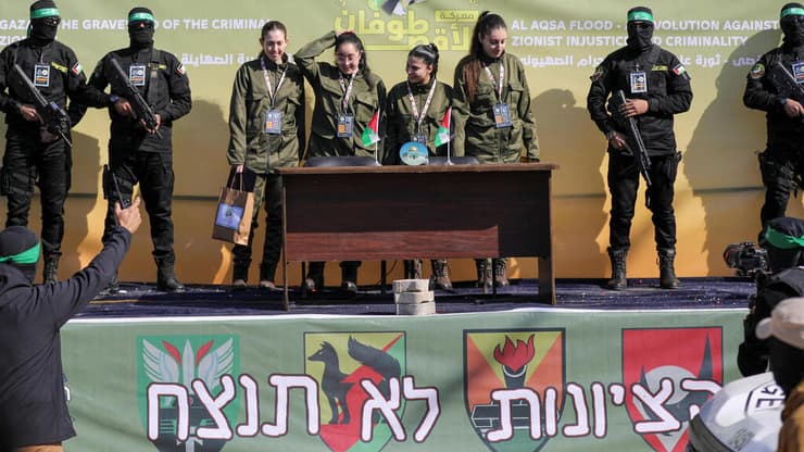 החטופות משתחררות בפעימה השנייה