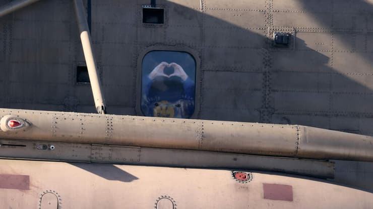 לירי אלבג מהמסוק בו נמצאות החטופות נוחת בבילינסון