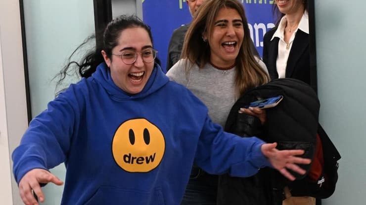 לירי אלבג מגיעה לבית החולים