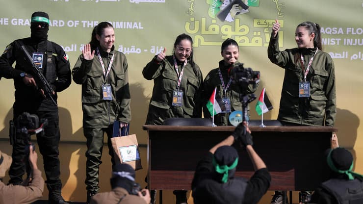 החטופות משתחררות בפעימה השנייה