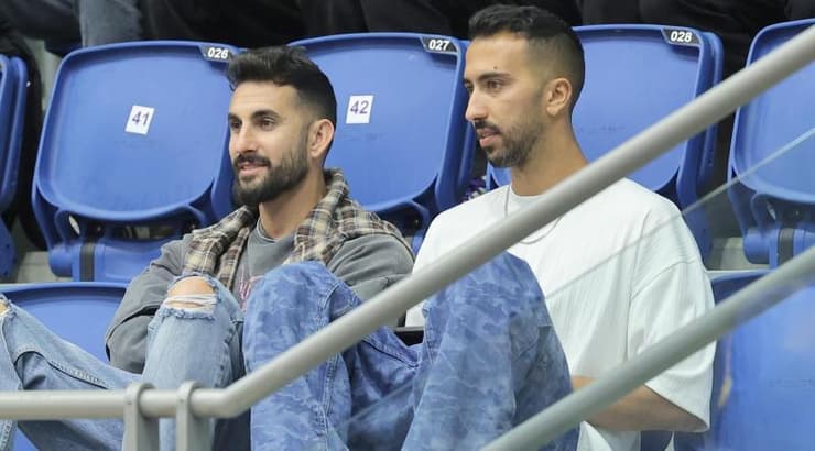 אליאל פרץ ואלון תורג'מן ביציע