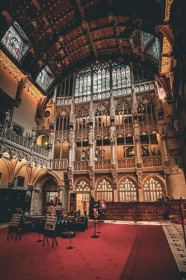 וכך היא נראית מבפנים (צילום: רוני קיפרמן) טירת דה האר