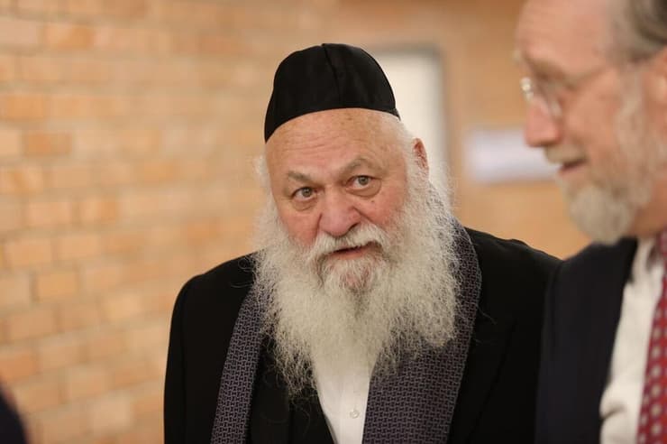 יצחק גולדקנופף