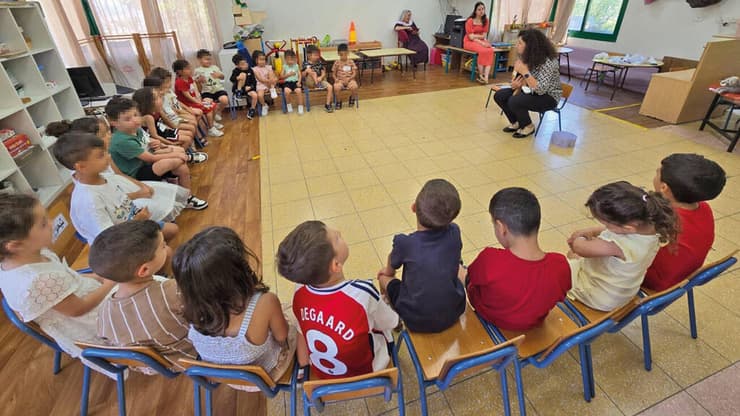 פעילות תרפיה בבובת חיבוקי בגן ילדים בחורפיש