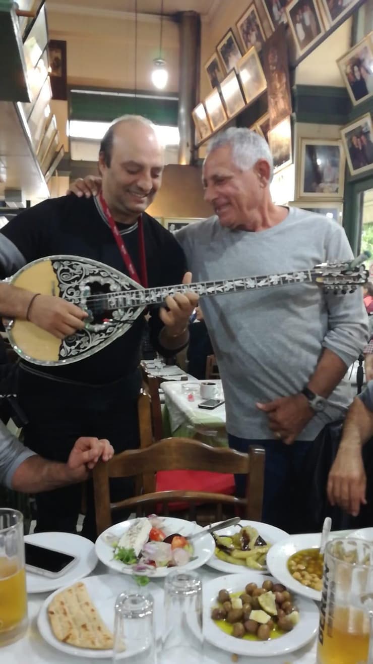 חזי עם נוטיס ספקיאנאקיס