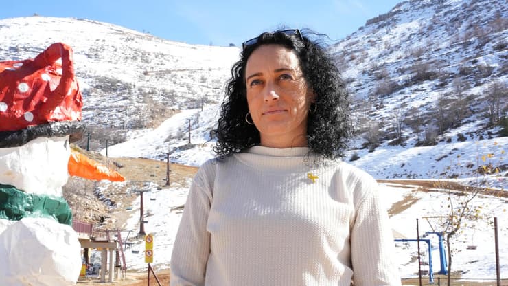 מיקי ענבר, דוברת החרמון