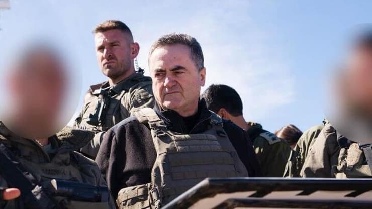 שר הביטחון ישראל כ"ץ בביקור והערכת מצב בשיא החרמון