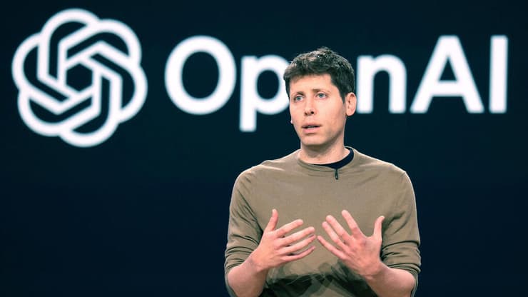 מייסד ומנכ"ל OpenAI סם אלטמן (צילום: Jason Redmond / AFP) מייסד ומנכ"ל OpenAI סם אלטמן