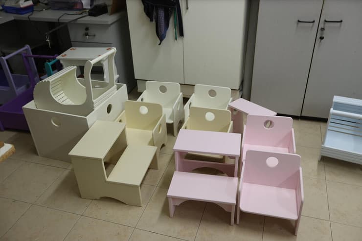 מוצרי העץ בנגריאטריה של קיבוץ בארי