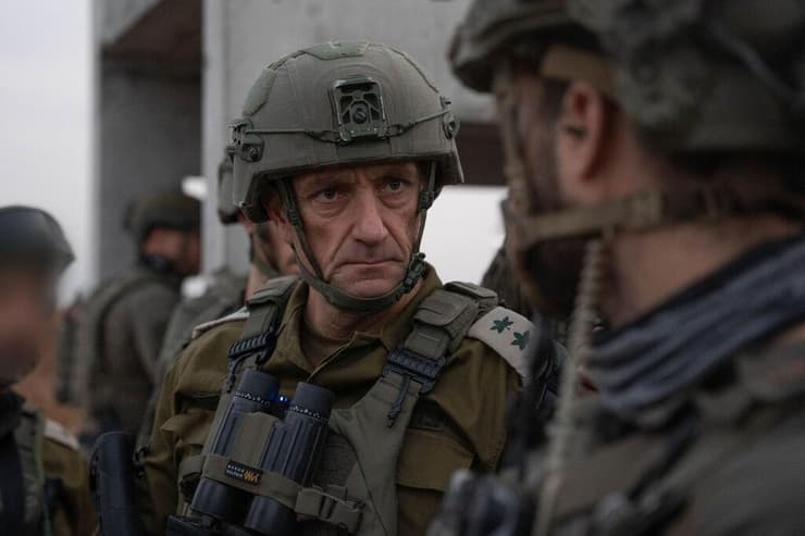 הרמטכ״ל מבקר בציר נצרים