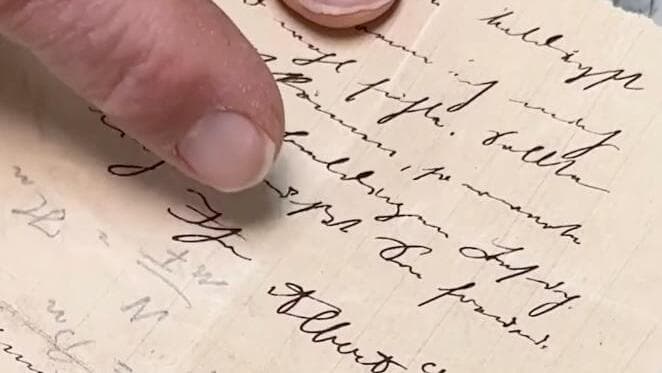 מכתבי האהבה של אלברט איינשטיין (צילום: כריסטי׳ס ניו יורק) מכתבי אהבה של אלברט איינשטיין, של יעקב ספרא שנמכרו בכריסטי'ס