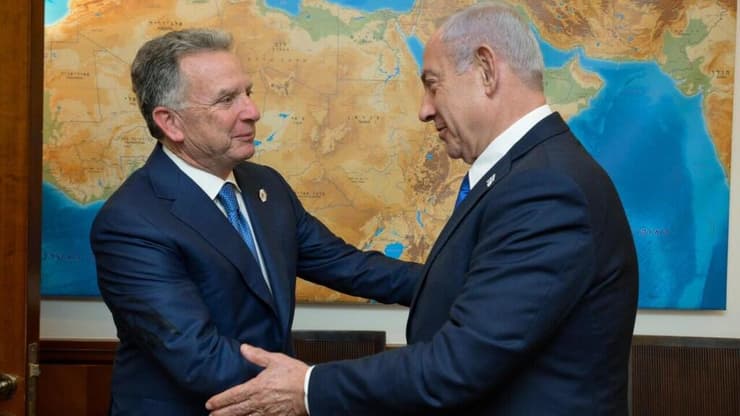 וויטקוף ונתניהו (צילום: מעיין טואף, לע"מ) ראש הממשלה בנימין נתניהו נפגש בלשכתו עם שליחו המיוחד של נשיא ארצות-הברית למזרח-התיכון, סטיב וויטקוף