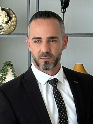 עו"ד אדיר בן לולו