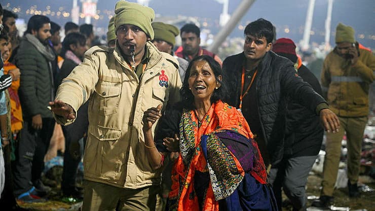 הרוגים באירוע דריסה בפסטיבל המאהא קומבה מלה בהודו