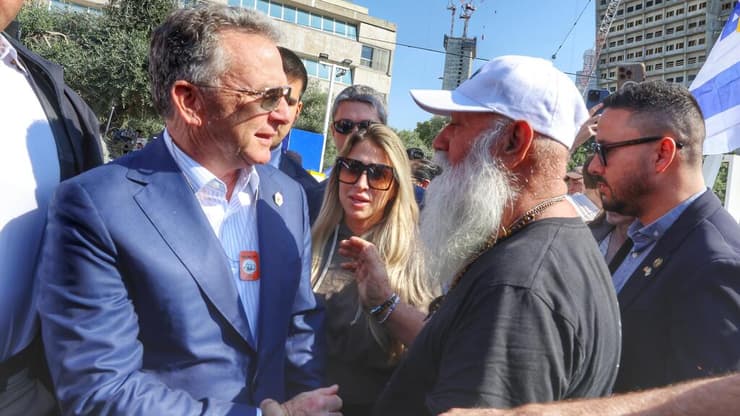 סטיב וויטקוף בכיכר החטופים