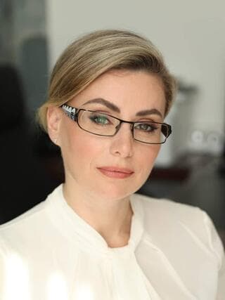 עו"ד אינה נכט