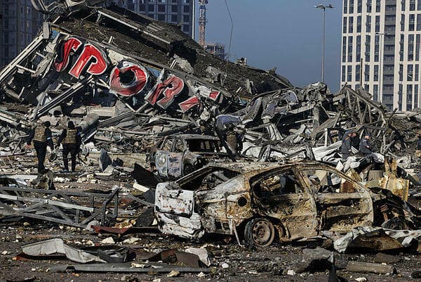 הריסות הקניון (צילום: זיו קורן) הריסות הקניון