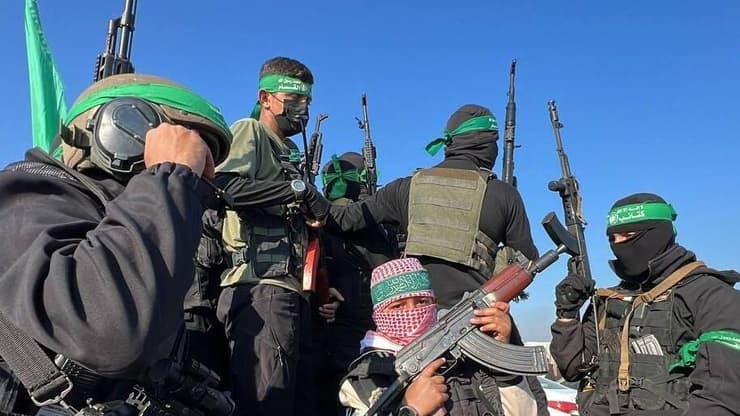 הכנות לטקס מסירת החטופים בג'באליה