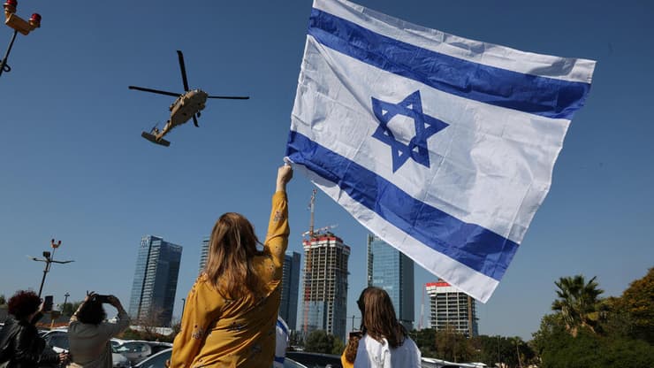 אגם ברגר במסוק בדרך לבית חולים בילינסון