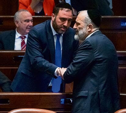 אריה דרעי עם משה ארבל. יו"ר ש"ס מתקשה לפרגן לשר הפנים ( | צילום: שלו שלום) yk14242699