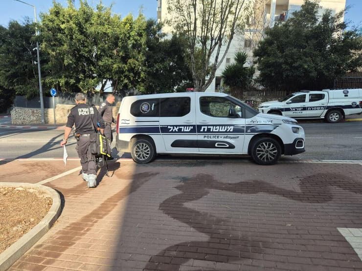   זירת ארוע דקירה שהתרחש בדירה בעיר נוף הגליל