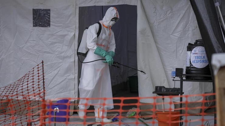 התפרצות אבולה באוגנדה 