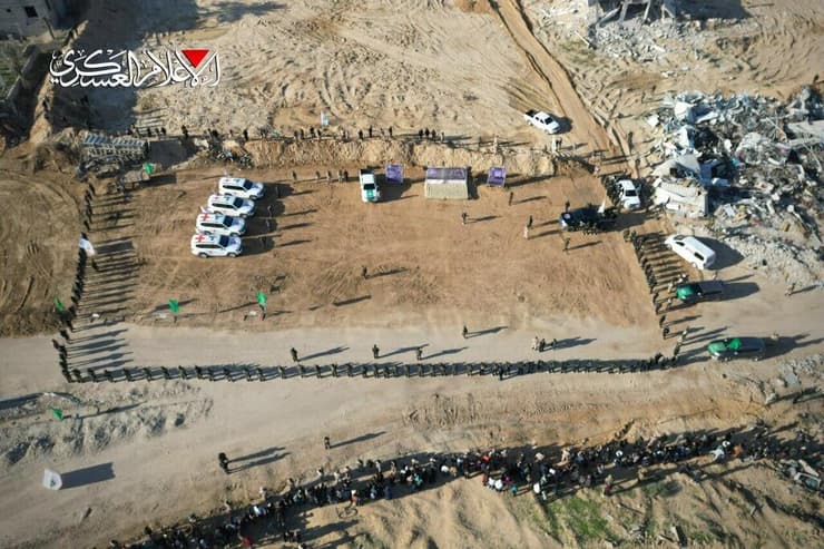 ירדן ועופר מועברים לצלב האדום שחרור החטופים ירדן ביבס ועופר קלדרון