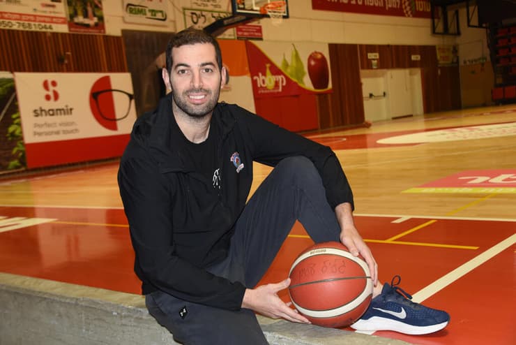 המועמד המוביל. יזרעאלי (צילום: אביהוא שפירא) הפועל גליל עליון אימון גוני יזרעאלי