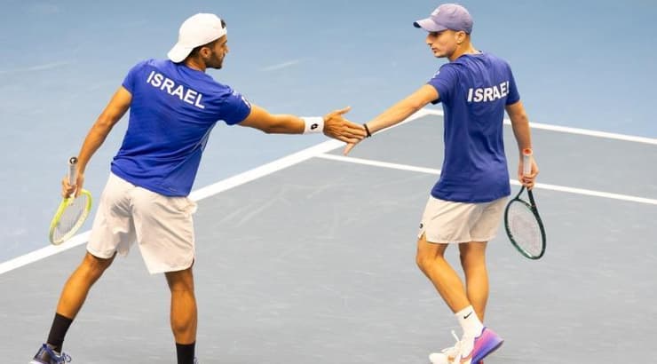 עמית ולס ודניאל צוקרמן מאושרים