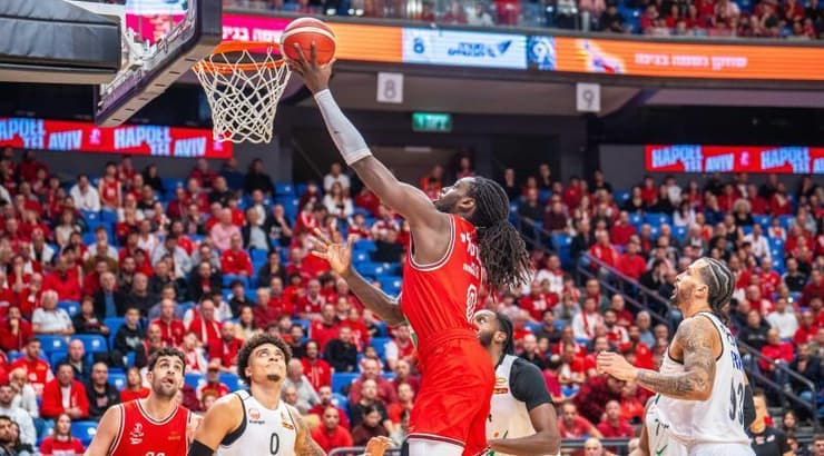 ג'ונטן מוטלי זורק