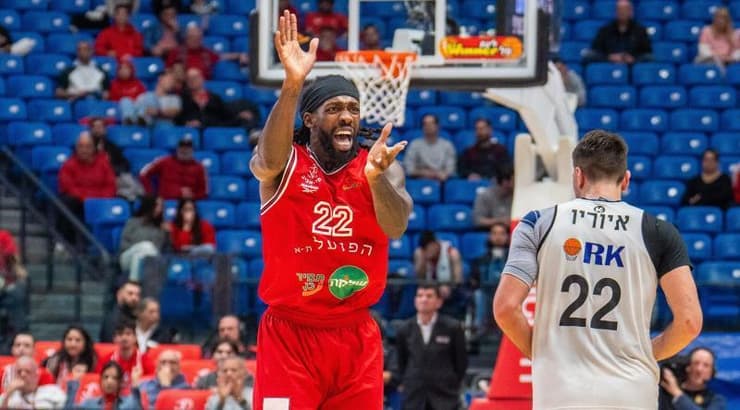 פטריק בברלי כועס