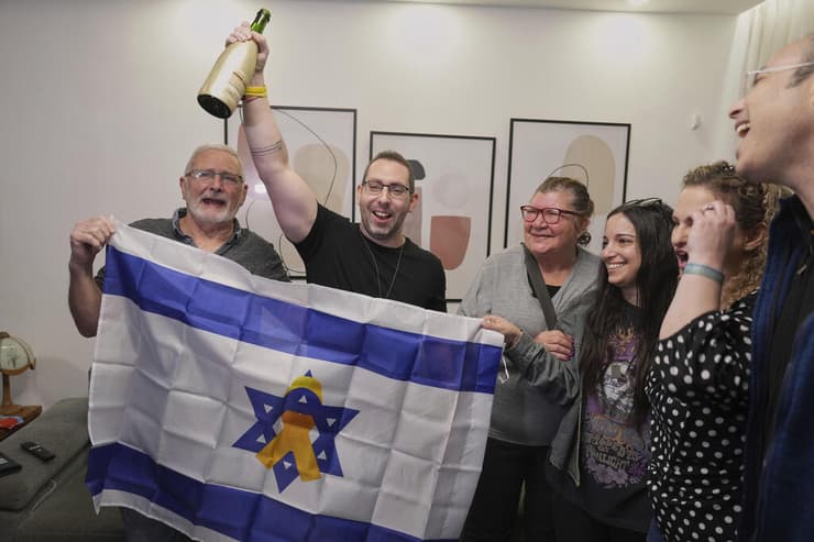 משפחתו של עופר קלדרון בכפר סבא