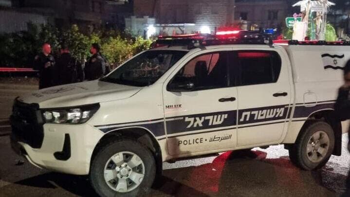 כוחות משטרה בזירה בכפר קרע