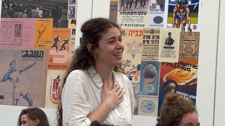 שיר סיגל צופה בשחרור אביה. "תודה לאל״ משפחתו של קית' סיגל בתגובה לשחרורו