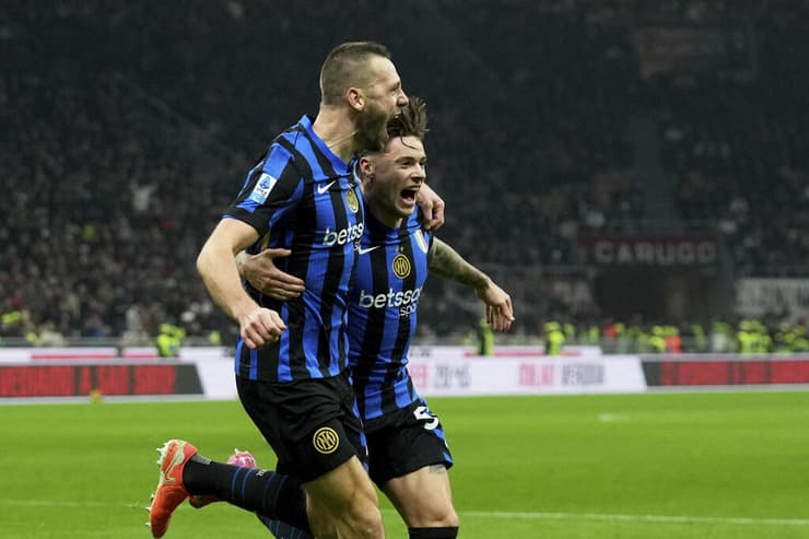 סטפן דה פריי וניקולה זלבסקי