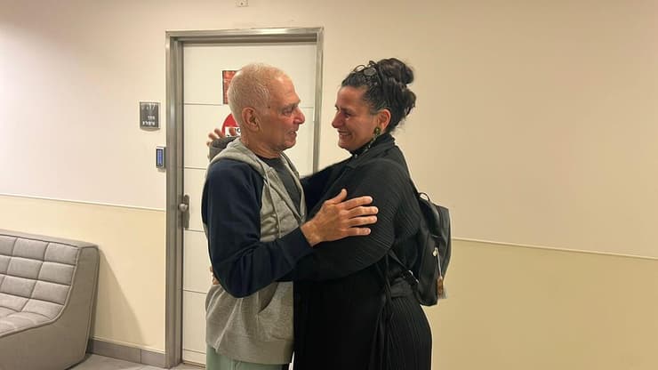 "אסור להיכנס לאופוריה". אפרת נפגשת עם גדי אפרת מצי'קאווה, אחיינתו של גדי מוזס