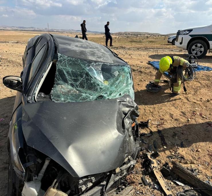 זירת התאונה (צילום: קרדיט כבאות מחוז דרום) התאונה הקטלנית