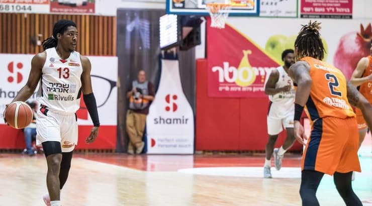 מרקוס קאר מול ברייס בראון