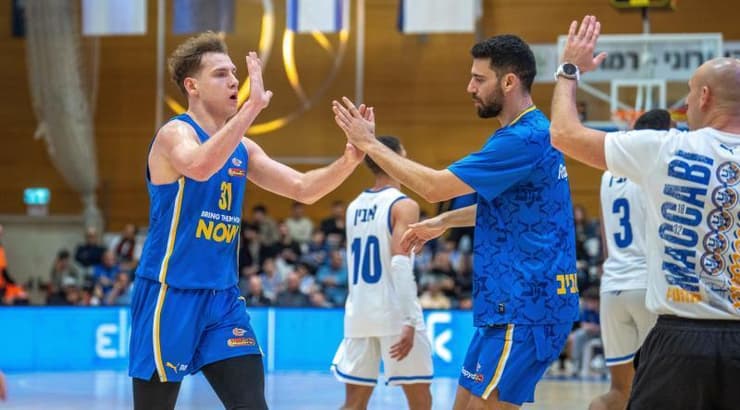 רפי מנקו ורוקאס יוקובאיטיס (רועי כפיר)  רפי מנקו ורוקאס יוקובאיטיס