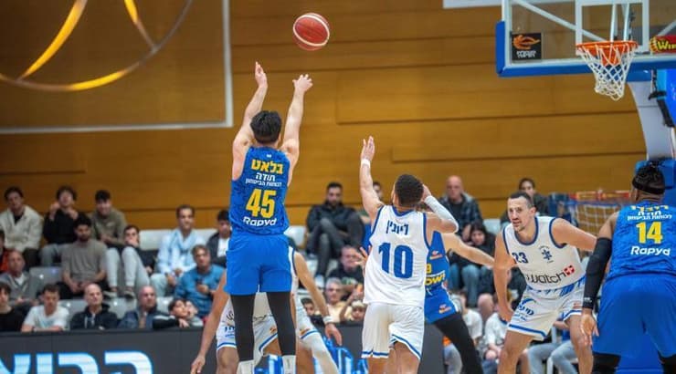 תמיר בלאט (רועי כפיר)  תמיר בלאט