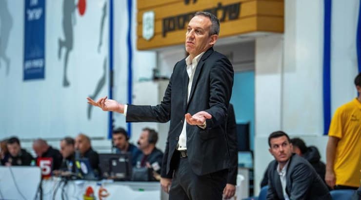 עודד קטש (רועי כפיר)  עודד קטש