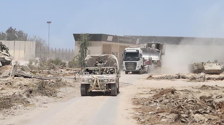 מעבר רפיח לפני נסיגת הכוחות הישראליים