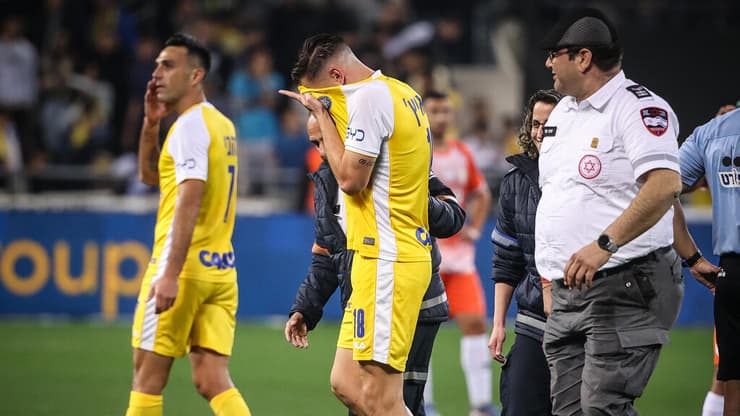 סטואיץ' מאוכזב (צילום: עוז מועלם) סטואיץ'