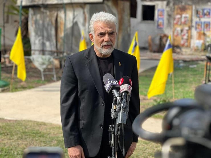  יאיר לפיד בקיבוץ ניר עוז