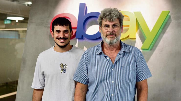 אמיר די־נור, מנכ"ל eBay ישראל, והסטודנט רועי לוזון. "לראות מנכ"ל בפעולה" (צילום: ליאור דרי) yk14200820