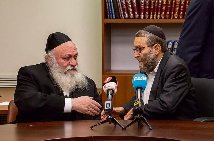 משה גפני (מימין) ויצחק גולדקנופף