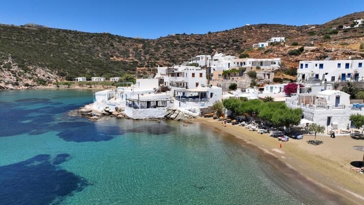 פארוס ממעוף הרחפן