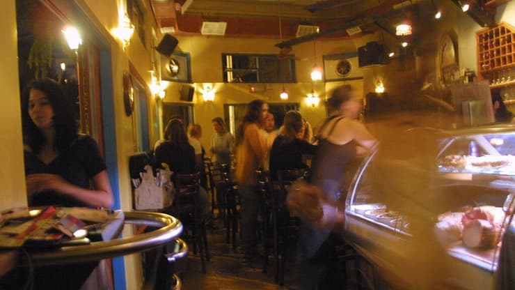 סנדוויץ בר ברחוב יהודה הלוי