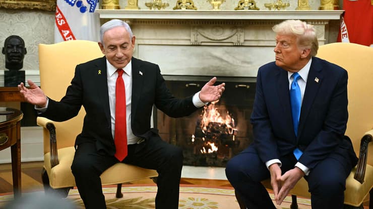 הצהרת טראמפ ונתניהו לפני הפגישה: "לפנות את כל העזתים" (צילום: ANDREW CABALLERO-REYNOLDS / AFP) ראש הממשלה בנימין נתניהו נפגש עם נשיא ארה"ב דונלד טראמפ בבית הלבן