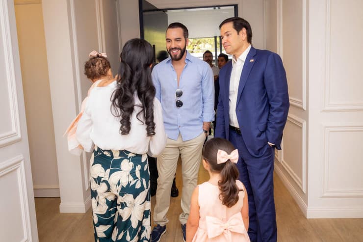 נשיא אל סלבדור נאיב בוקלה פגישה עם מזכיר המדינה של ארה"ב מרקו רוביו